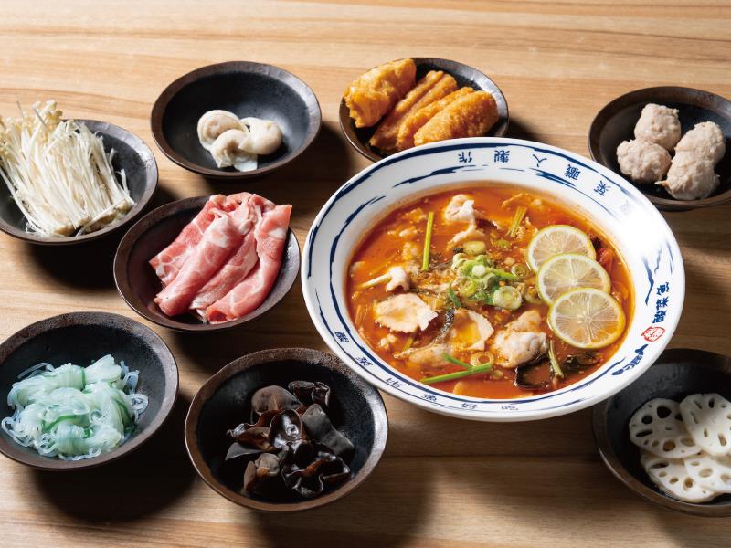 酸菜魚界重磅消息 即日起信義兩店開賣個人獨享盆 每份348元起 還有新配料上市