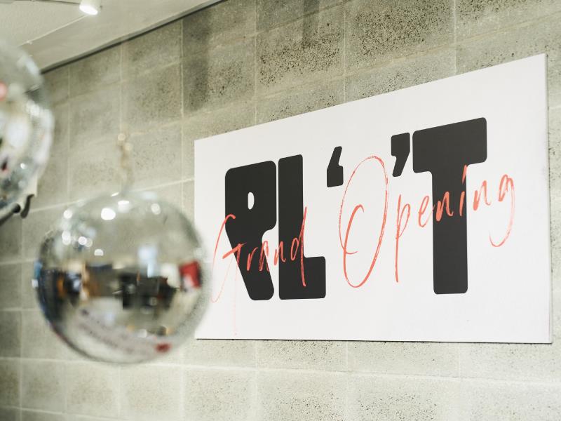 不只是咖啡店 PLOT 將咖啡 自然酒與藝術融合成一場城市故事